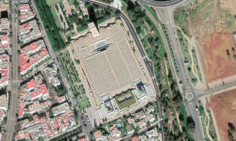 The plan of the massive mosque as seen from a satellite photo. the Hasan Tower is at the top, and the Mausoleum of Mohammed V at the bottom.